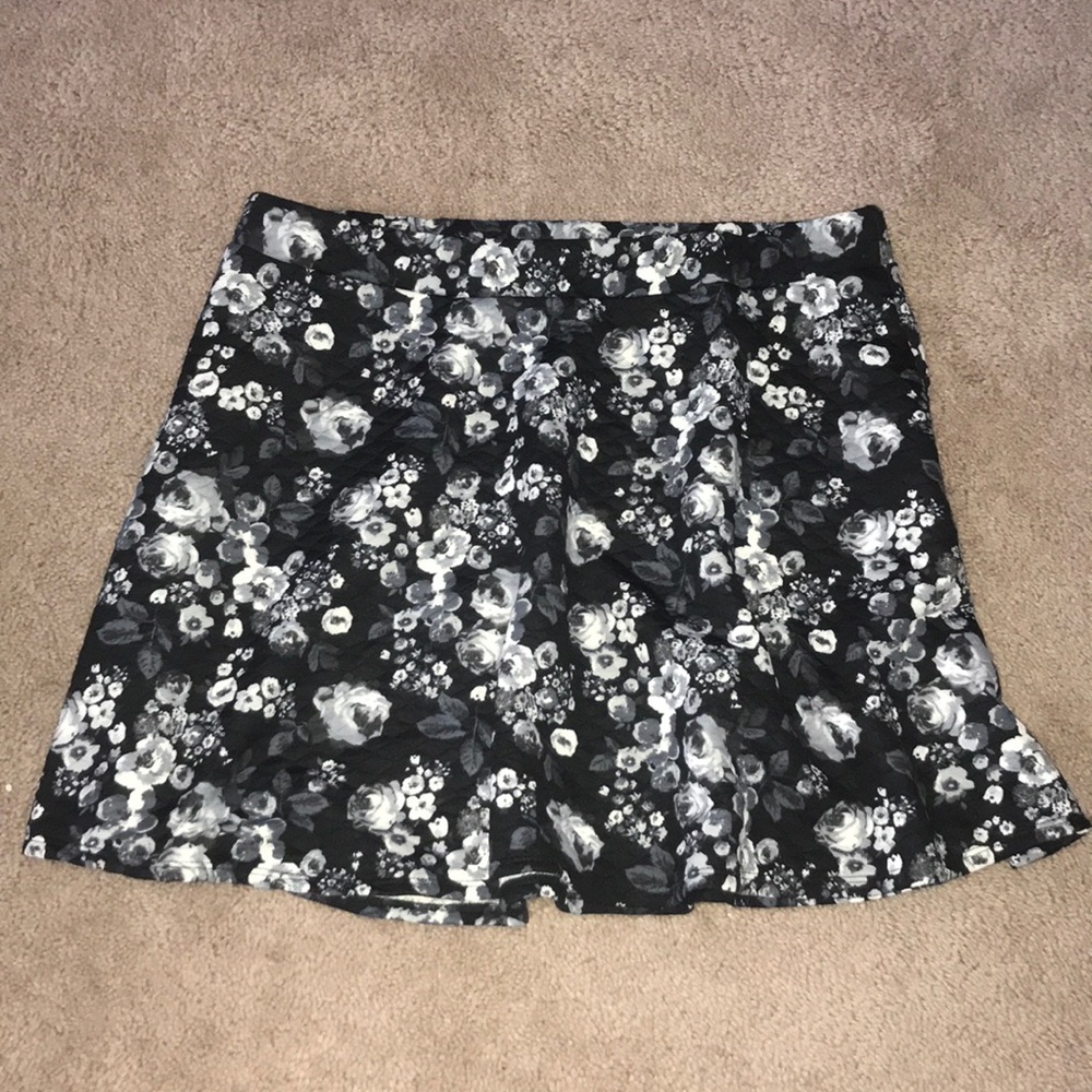 Black rose skirt